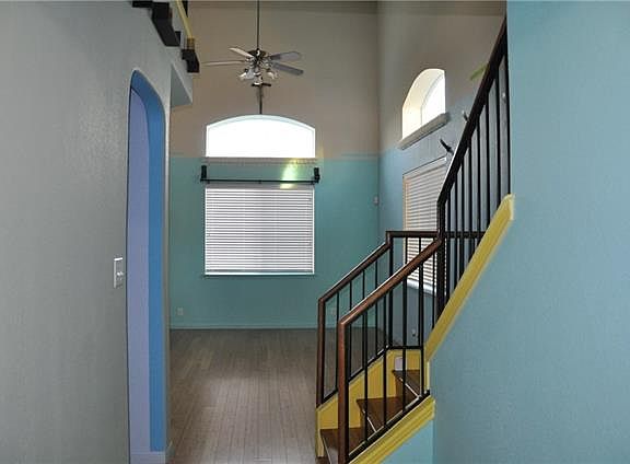 2nd image of 2300 Nestlewood Dr