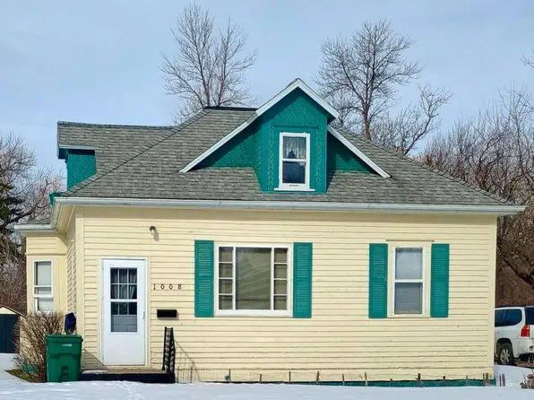 1008 7th St, Langdon, ND 58249