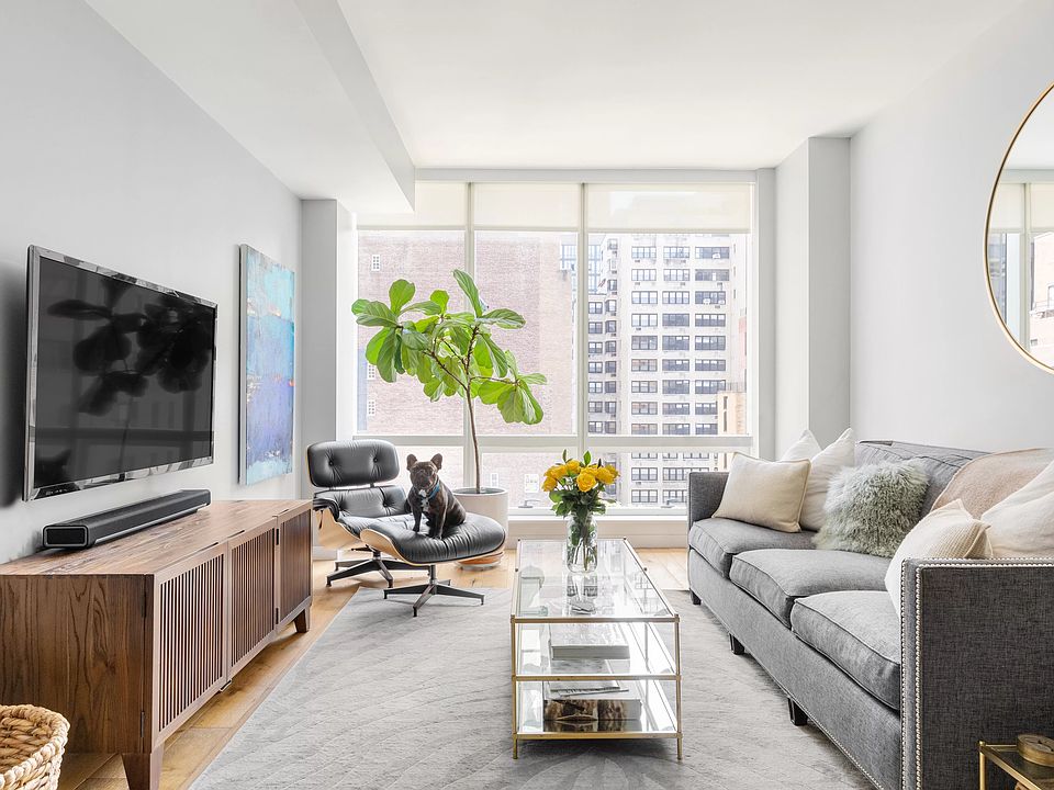 1st image of 325 Lexington Ave APT 9B
