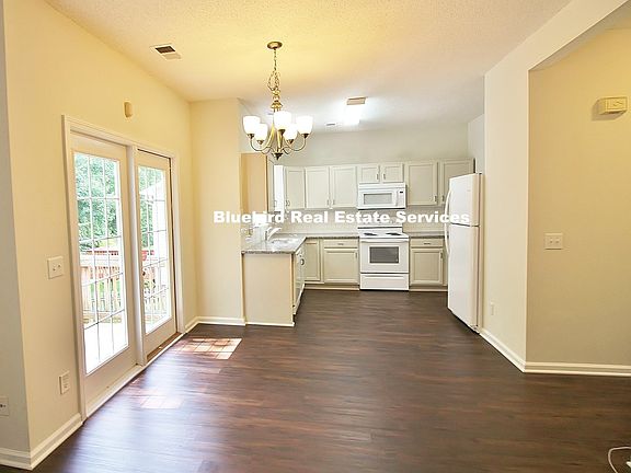 Open floor plan, kitchen open to great room, easy deck acces