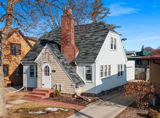 827 Catherine St, Green Bay, WI 54301