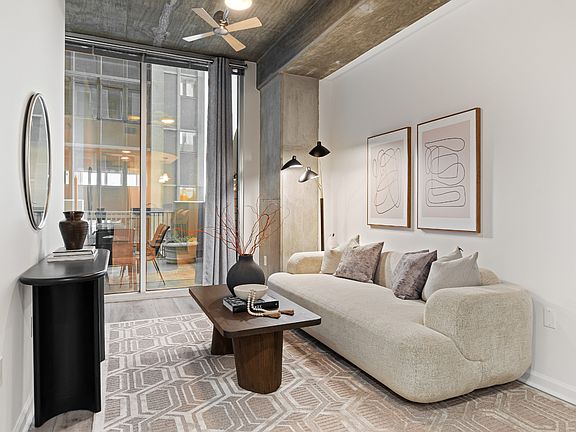 5th image of 415 Church St APT 1009