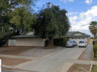 629 W Hacienda Dr, Corona, CA 92882