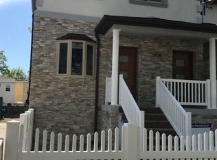 5358 61st St, Maspeth, NY 11378