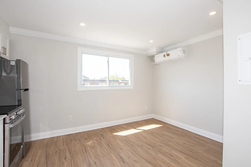 81 Empire Street - 3 — Photo 2