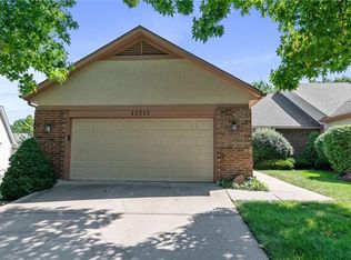12213 Caenen Dr, Overland Park, KS 66213