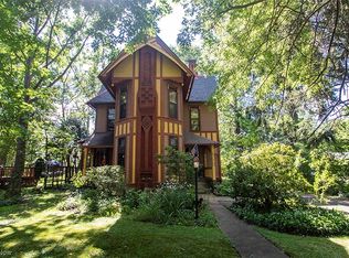 721 S Court St, Medina, OH
