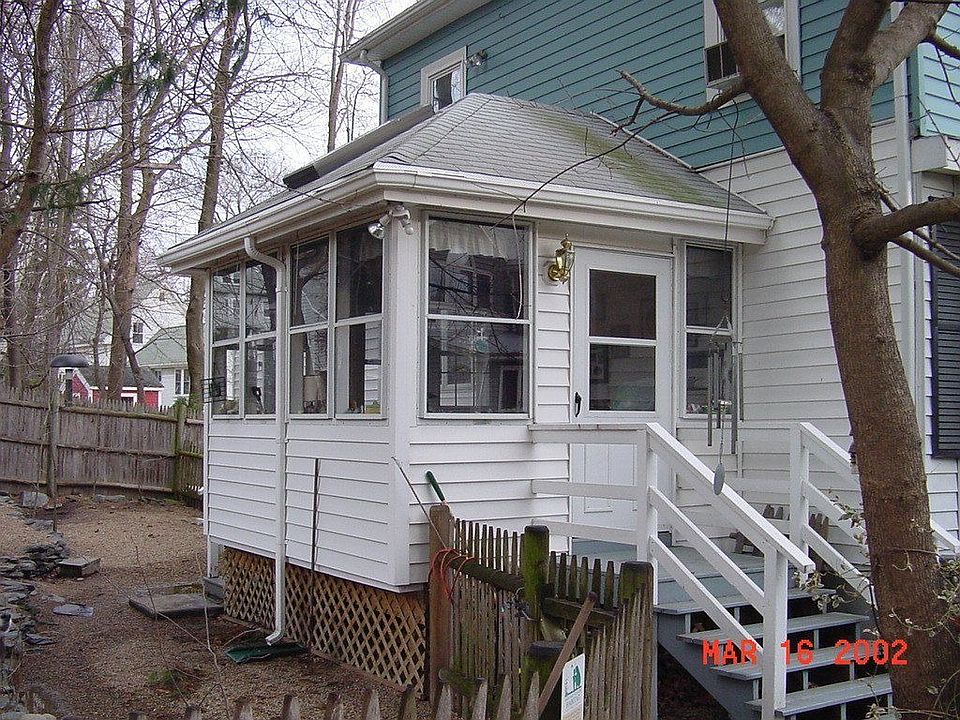 3 SEASON BACK PORCH