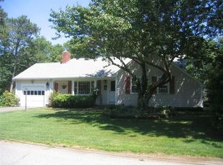 26 Coach Light Rd, Centerville, MA 02632