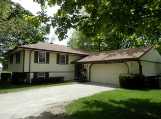 25182 Shake Rag Rd, Danville, IL 61834