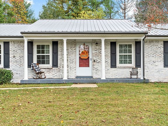 4th image of 1841 Whispering Hills Trl