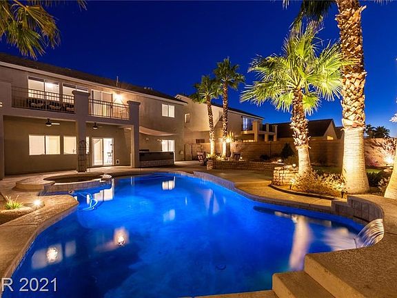 2nd image of 812 Viento Del Montagna Ave