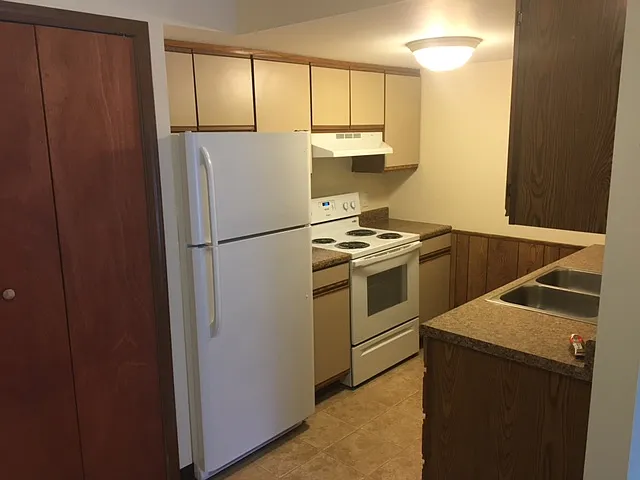3395 Byron Center Ave SW #16 — Photo 5