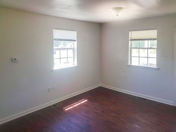 5th image of 2044 Whaleyville Blvd