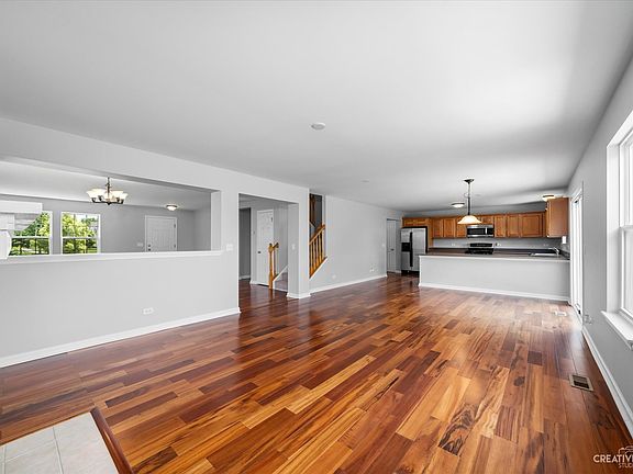 3rd image of 16328 Fox Creek Ln