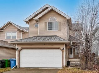 222 W Bridleridge Way SW, Calgary, AB T2Y 3X2