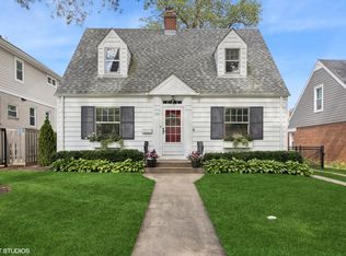 410 Leitch Ave, La Grange, IL 60525