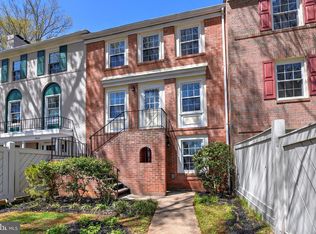 4520 Arendale Sq, Alexandria, VA 22309
