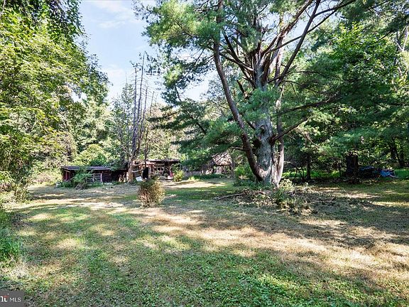 4th image of 12643 Greenspring Ave