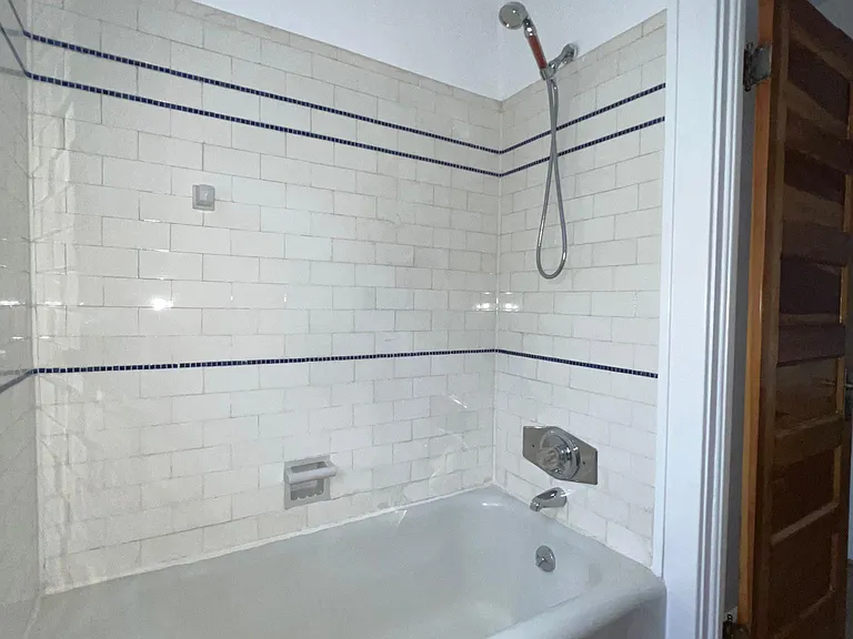 7 Law St #3 — Photo 26