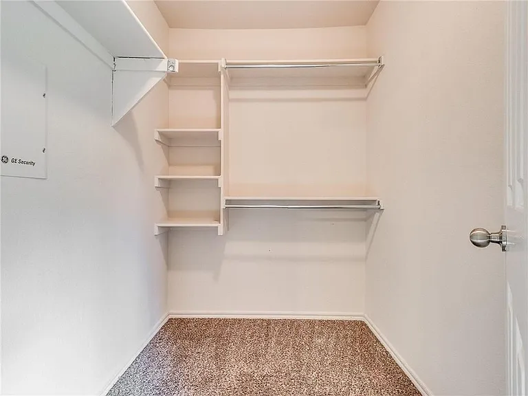 Walk in closet