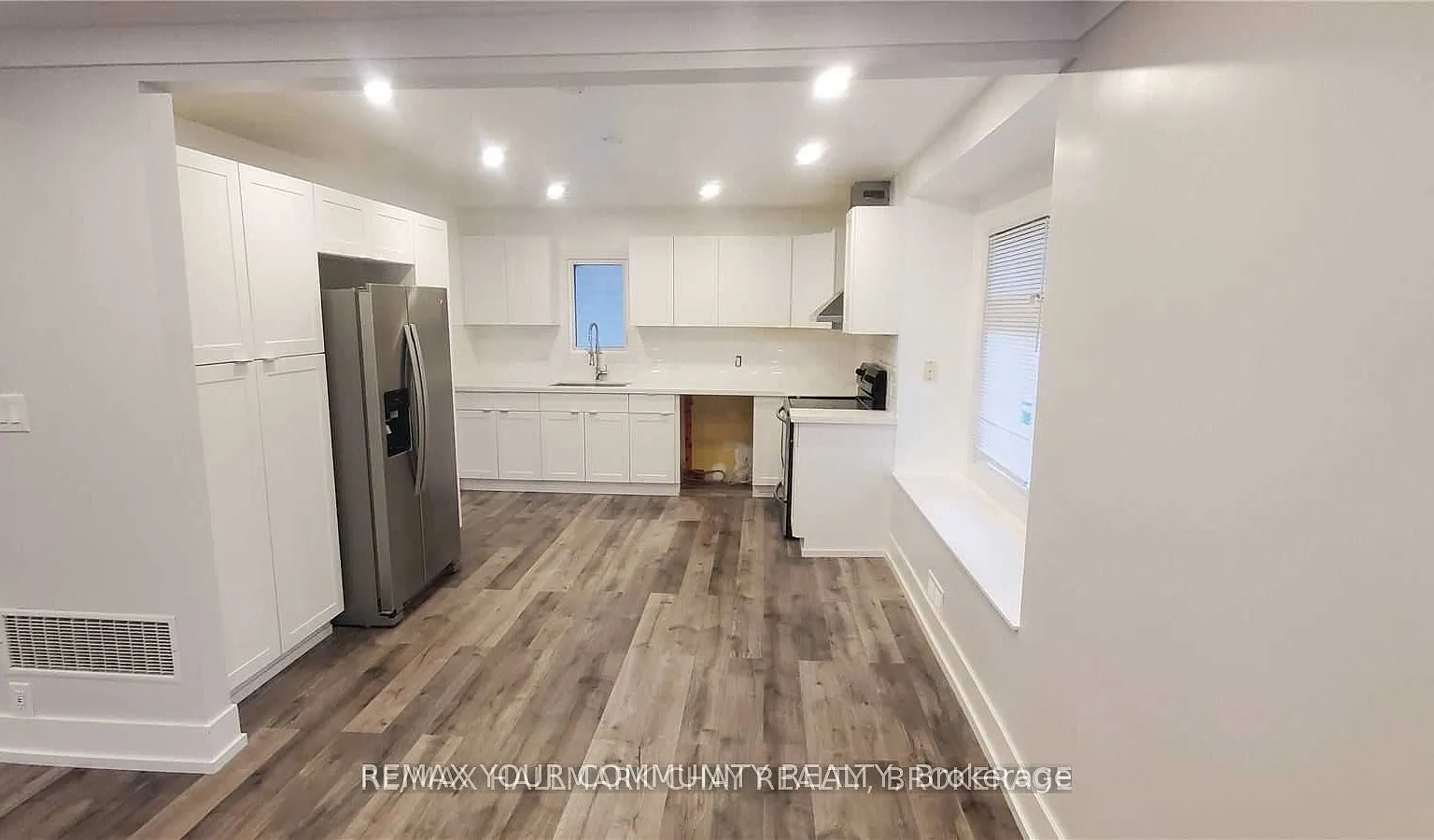 3 bed, $2,900 — Photo 2