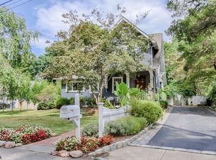 16 Lindstrom Rd, Morris Plains, NJ 07950