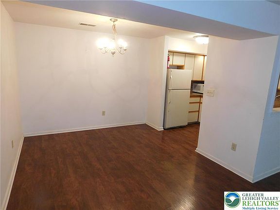 3rd image of 4644 Cheryl Dr