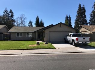 507 California St, Escalon, CA 95320