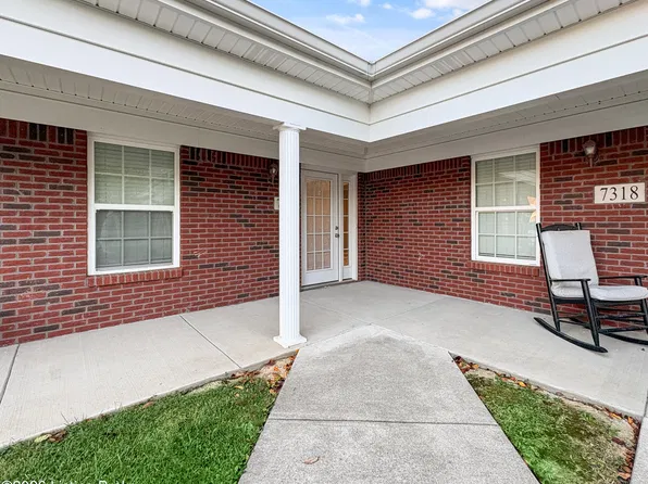 7320 Fox Hollow Way #7320, Louisville, KY 40228
