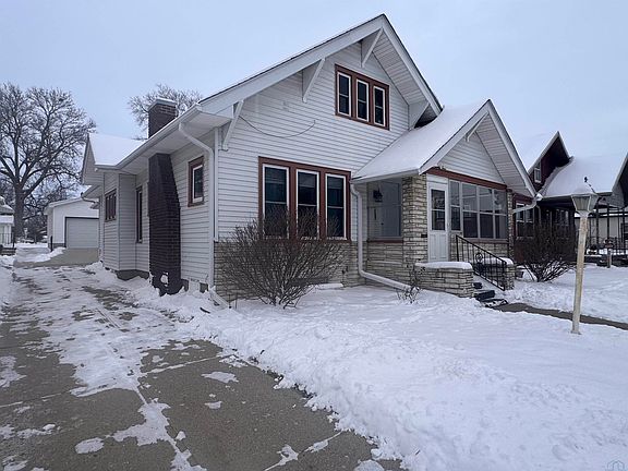 2nd image of 2024 S Cedar St