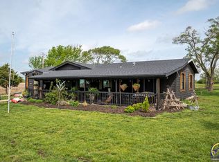 7312 W 221st St, Osage City, KS 66523