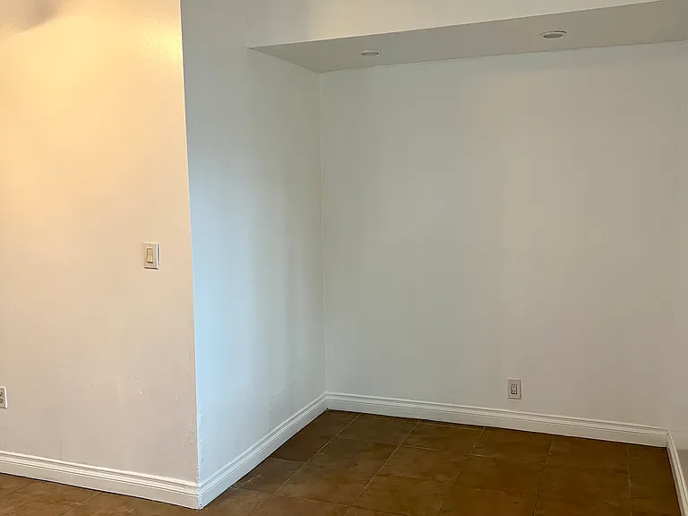 8328 Golden Ave — Photo 7