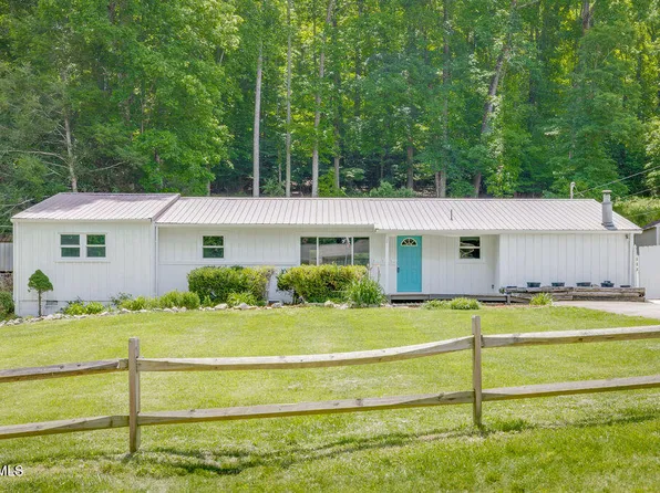 312 Woodcrest Dr, Kingsport, TN 37663