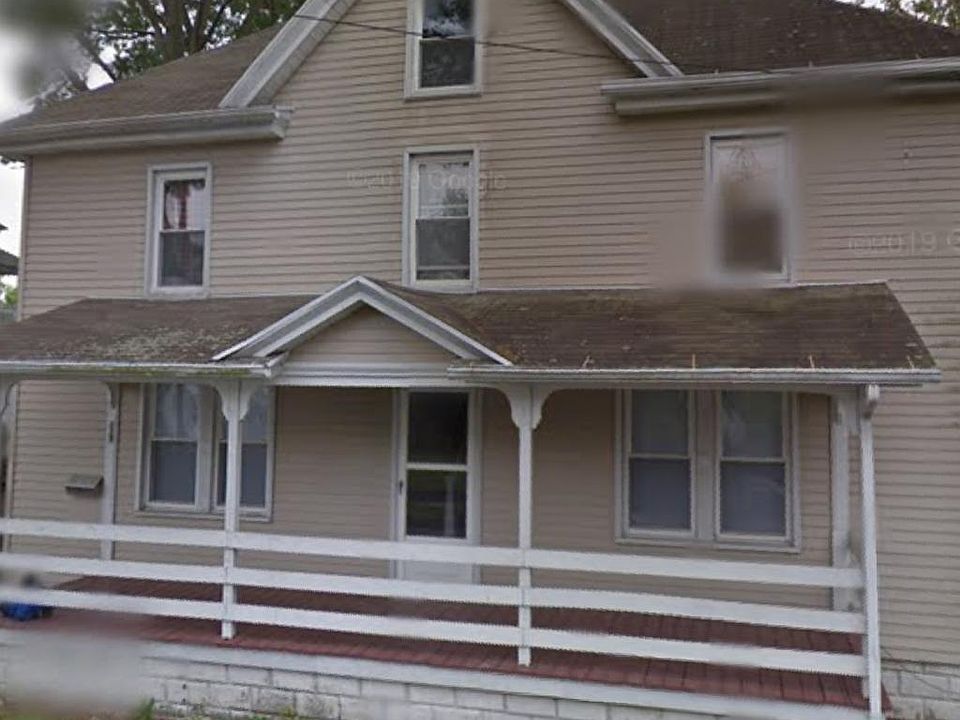 1st image of 119 E Poplar St