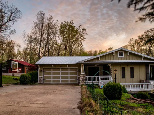 160 Westcott Dr, Mountain Home, AR 72653