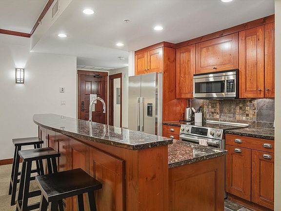 5th image of 2202 Gondola Way #221