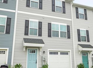 54 Ogunquit Dr, Martinsburg, WV 25403