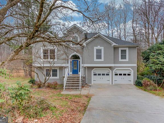 2nd image of 885 Long Branch Cir