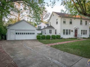 3000 SW Sowers Ct, Topeka, KS 66604