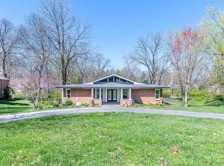 9909 Holliston Ct, Saint Louis, MO 63124