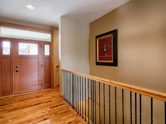 3rd image of 1100 Acorn Way