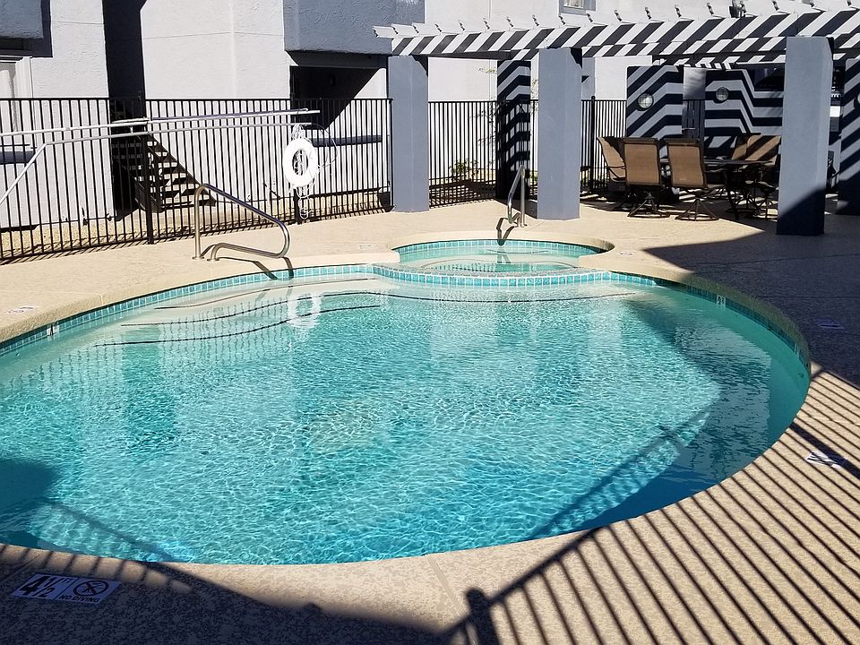 1st image of 4410 N Longview Ave Unit 221