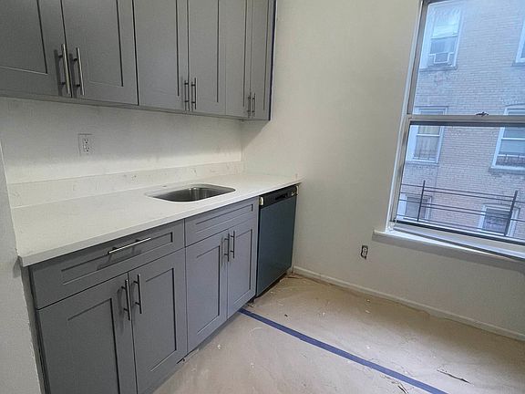 2nd image of 2100 Beekman Pl APT 5G