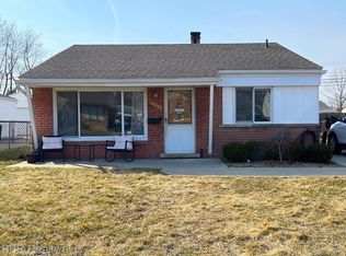15734 Mulberry St, Southgate, MI