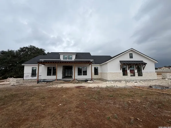 213 Lucky Ridge, Bandera, TX 78003