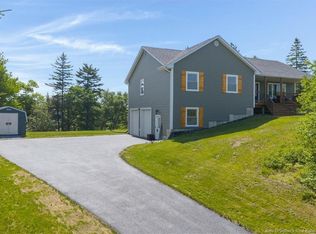 44 Sky View Ter, Quispamsis, NB E2S 0B7