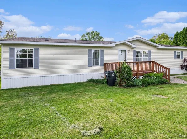 100 Chinkapin Rill, Fenton, MI 48430