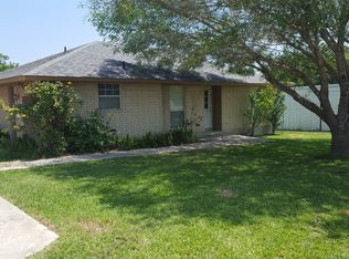 333 Wendy Ln, Seguin, TX 78155