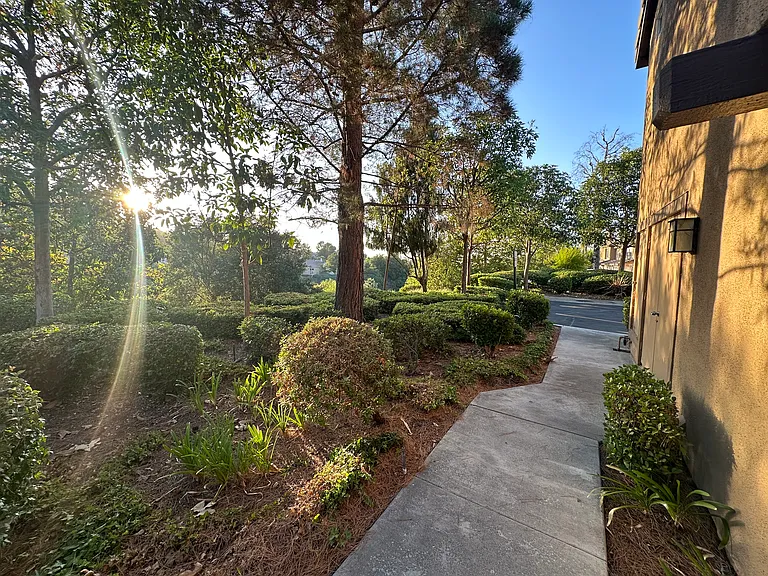 1327 S Country Glen Way — Photo 32